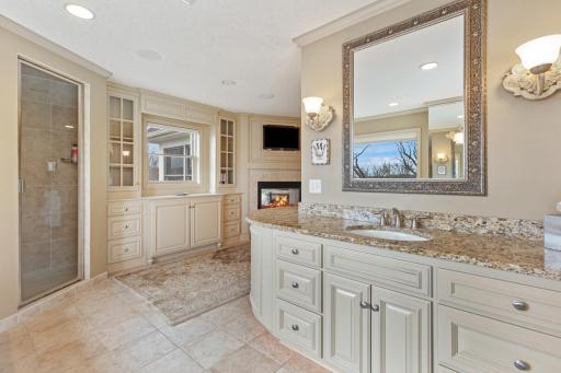 18887 Magenta Bay, Eden Prairie, MN 55347