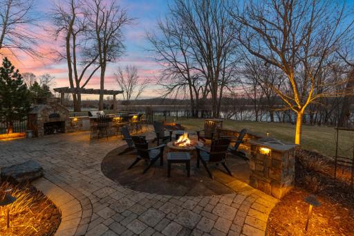 18887 Magenta Bay, Eden Prairie, MN 55347