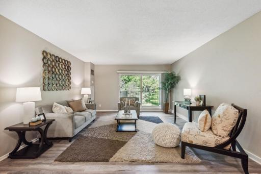 6670 Vernon Avenue S, 215, Minneapolis, MN 55436