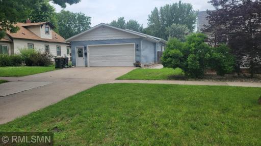 323 W Broadway Avenue, Saint Peter, MN 56082