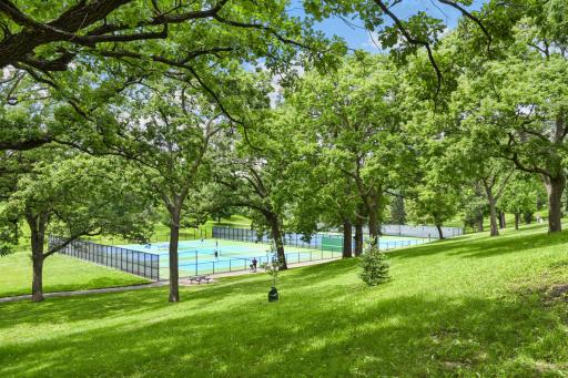 1729 Logan Avenue S, Minneapolis, MN 55403