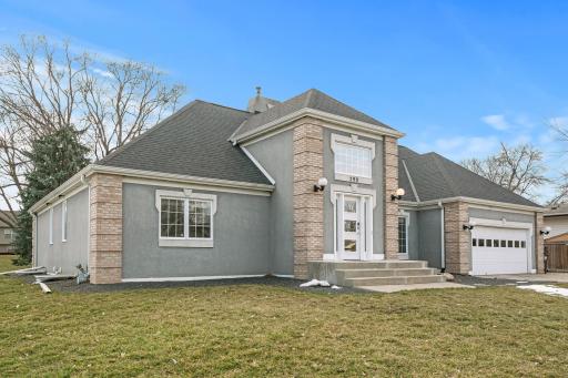 590 Driftwood Road, Saint Paul, MN 55112