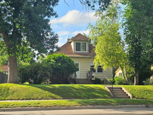 306 W 5th Street, Morris, MN 56267