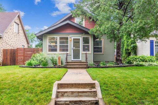 4111 Queen Avenue N, Minneapolis, MN 55412