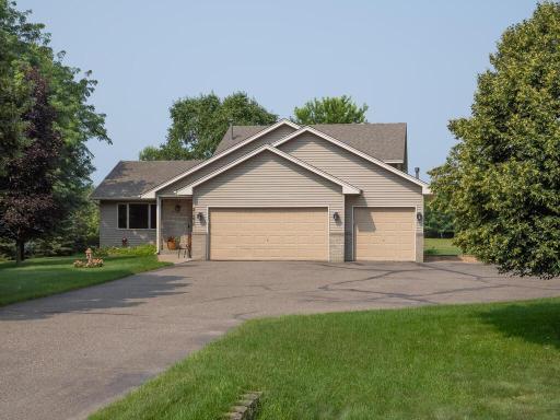 21278 Rendova Street NE, Cedar, MN 55011