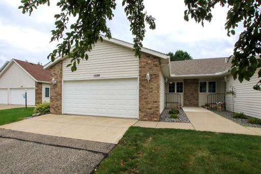 1026 Prairie View Drive SW, Hutchinson, MN 55350