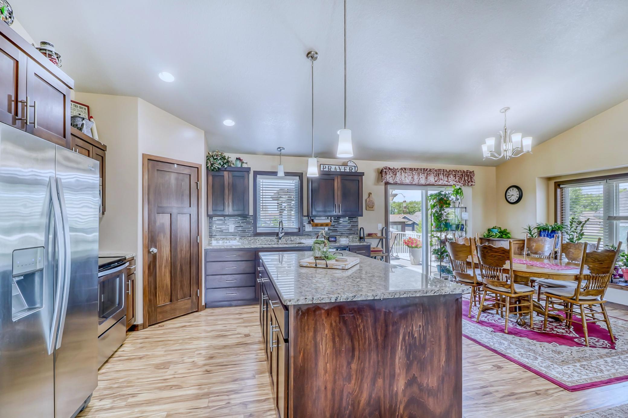 Kitchen large island