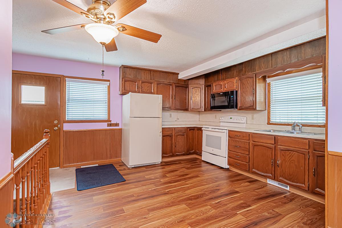 Kitchen - laminate flooring & newer windows