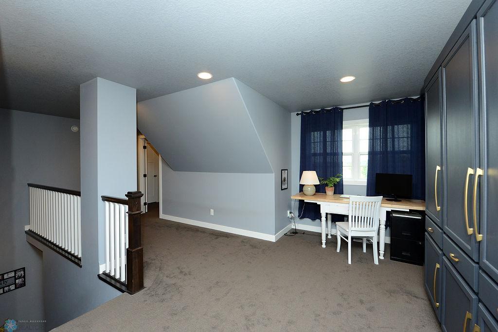 Upper Level Flex Area