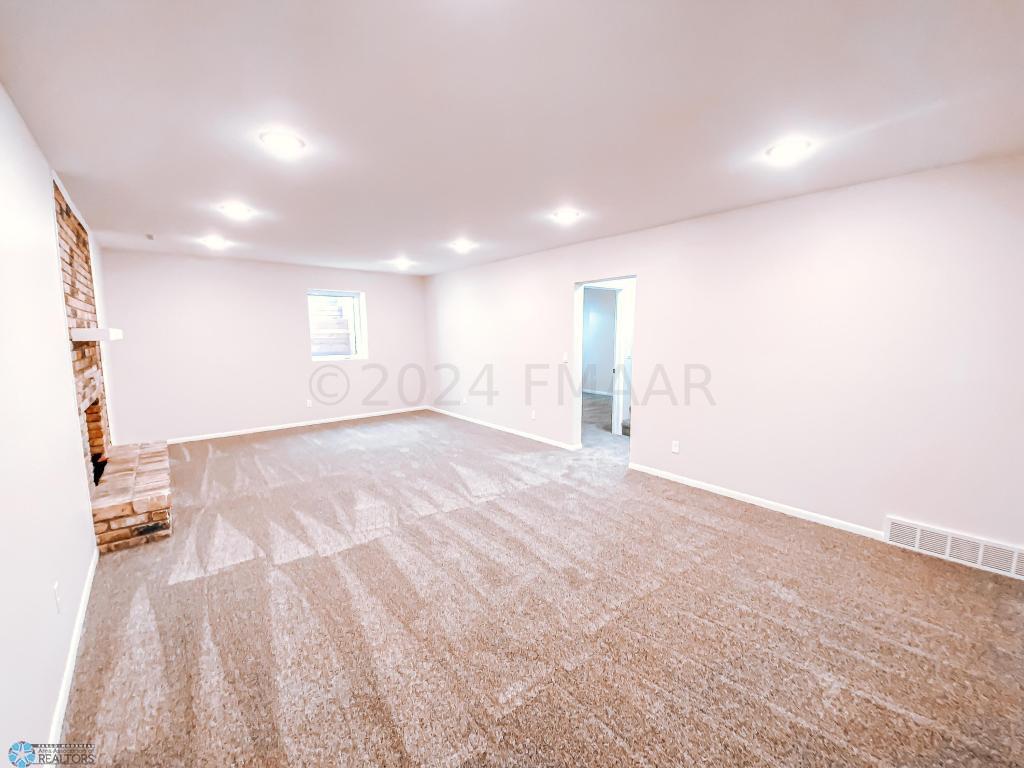 Family Room 2.jpeg