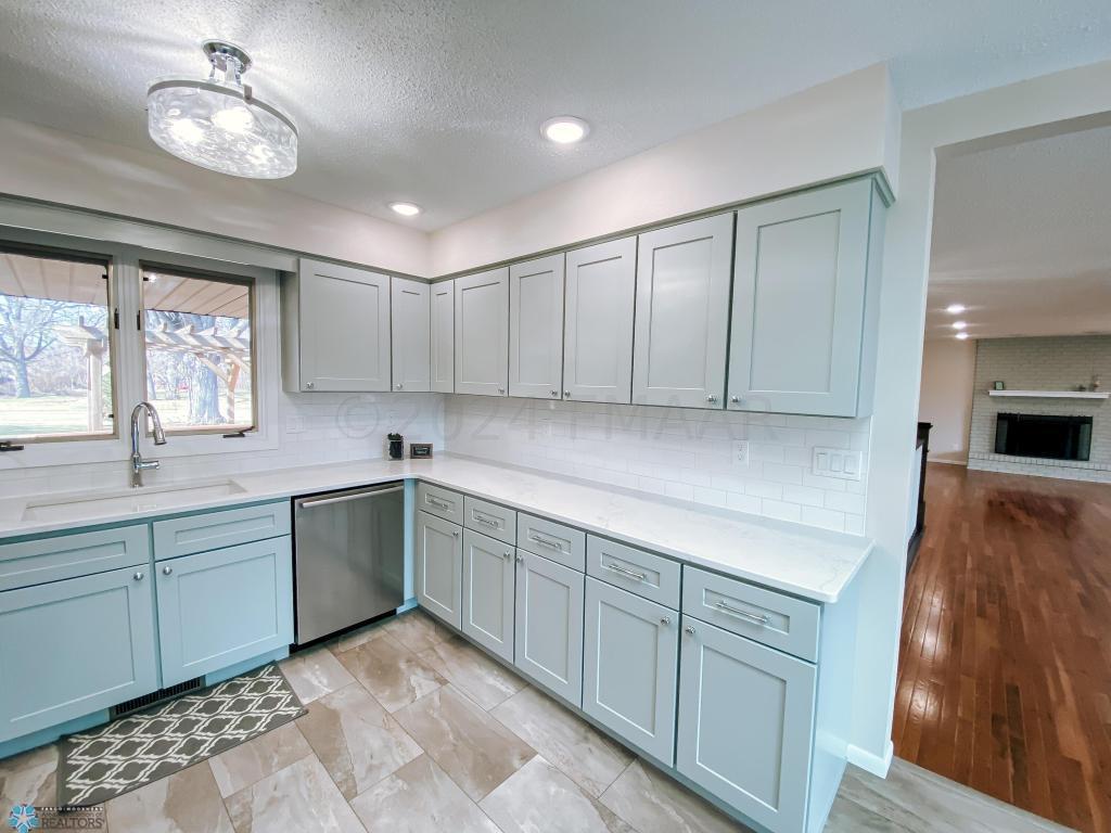Kitchen 3.jpeg