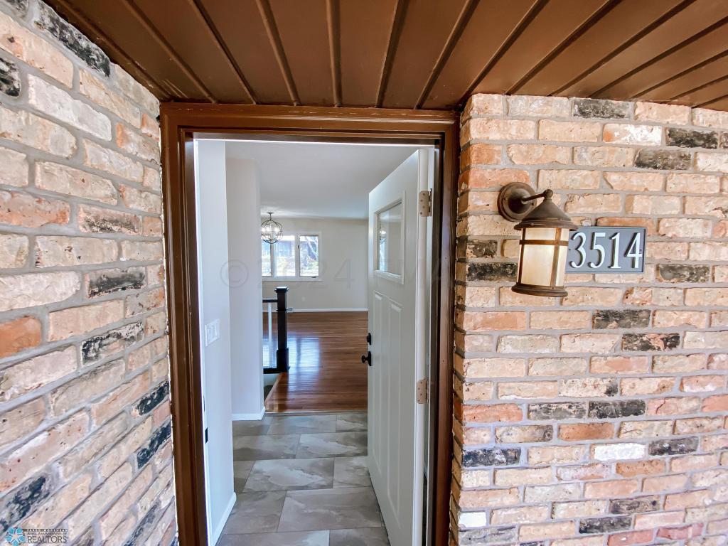 Front Entrance 2.jpeg