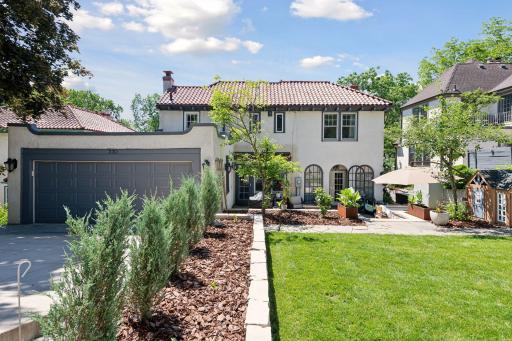 330 Elmwood Place W, Minneapolis, MN 55419