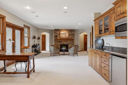 2928 Jonquil Trail N, Lake Elmo, MN 55042