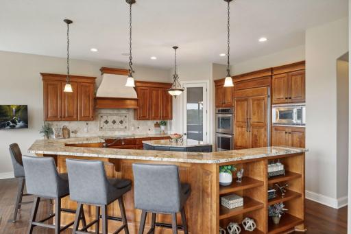 2928 Jonquil Trail N, Lake Elmo, MN 55042