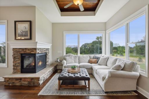 2928 Jonquil Trail N, Lake Elmo, MN 55042