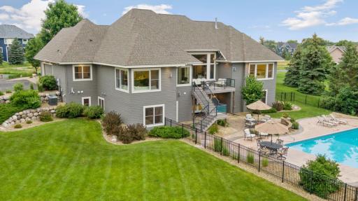 2928 Jonquil Trail N, Lake Elmo, MN 55042