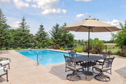 2928 Jonquil Trail N, Lake Elmo, MN 55042