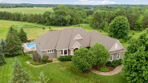 2928 Jonquil Trail N, Lake Elmo, MN 55042
