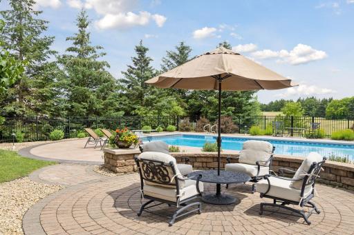 2928 Jonquil Trail N, Lake Elmo, MN 55042