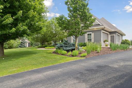 2928 Jonquil Trail N, Lake Elmo, MN 55042