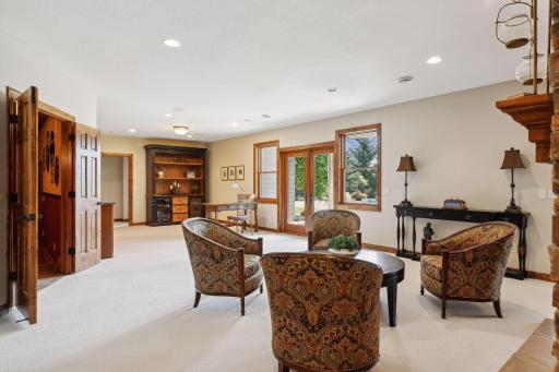 2928 Jonquil Trail N, Lake Elmo, MN 55042