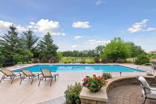 2928 Jonquil Trail N, Lake Elmo, MN 55042