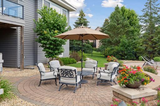 2928 Jonquil Trail N, Lake Elmo, MN 55042