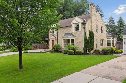 5017 Bruce Avenue, Minneapolis, MN 55424
