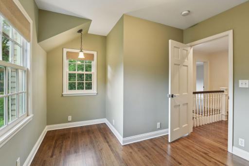 5017 Bruce Avenue, Minneapolis, MN 55424