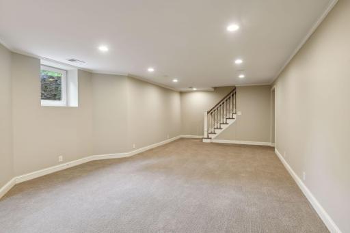 5017 Bruce Avenue, Minneapolis, MN 55424