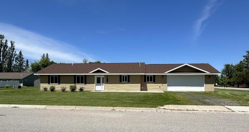 502 1st Street SE, Baudette, MN 56623