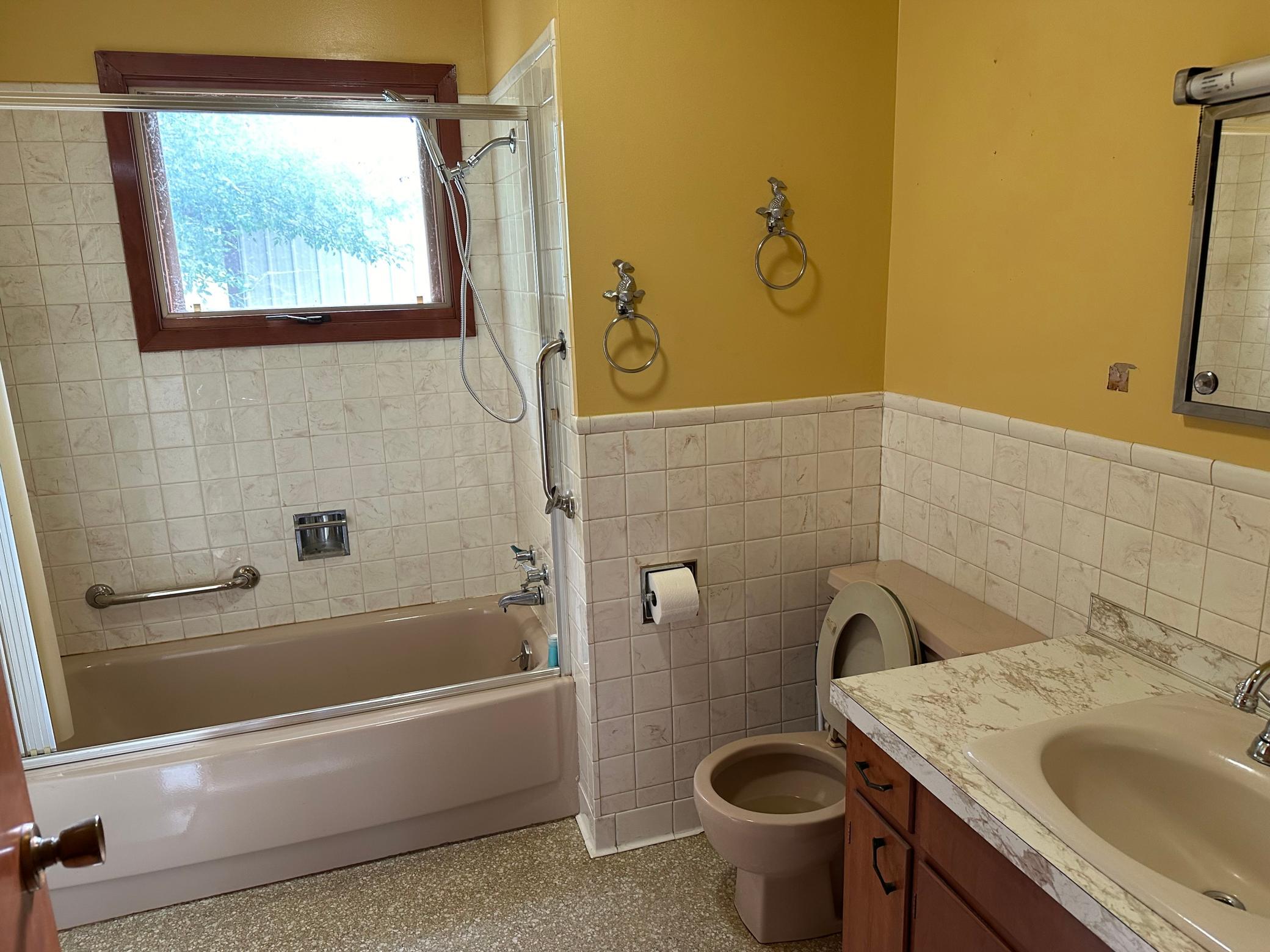 Bathroom main.jpg