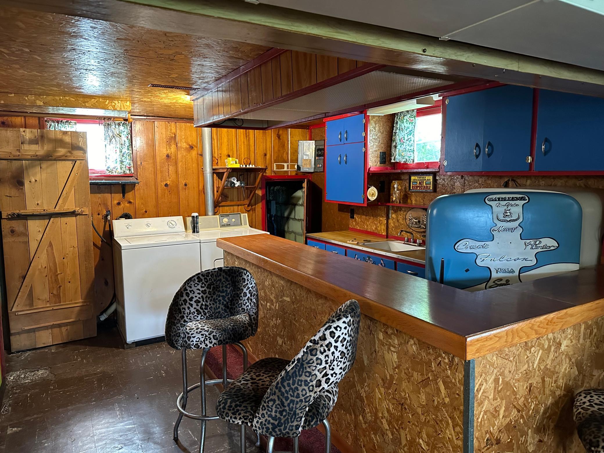 Laundry.entertainment room.jpg