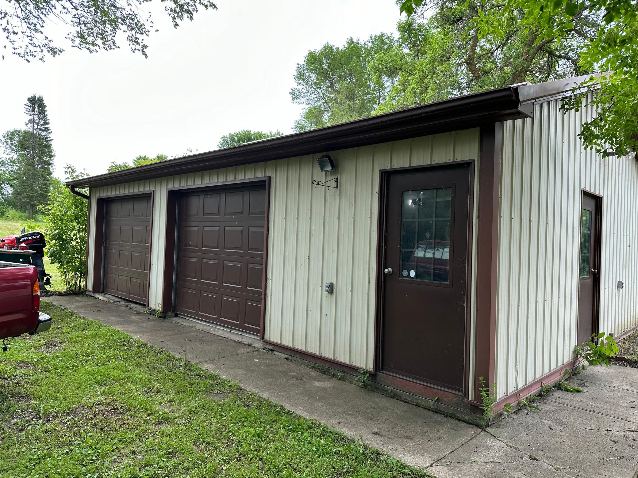 Garage.shop.jpg
