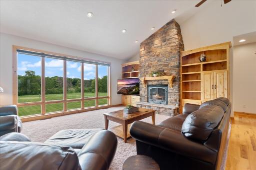 8426 136th Avenue NE, Forest Lake, MN 55025