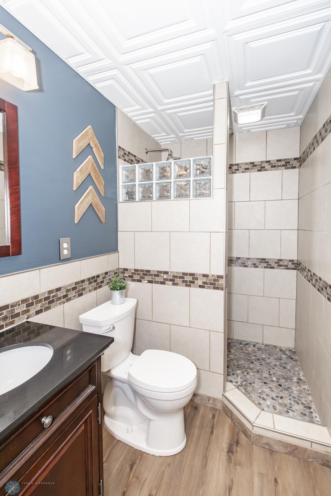 Bathroom 3 - 3/4
