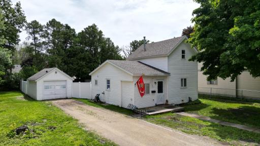 709 6th Avenue NW, Austin, MN 55912