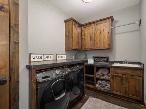 11480 Stoneridge Cir Dayton MN 55327 USA-062-021-Laundry-MLS_Size.jpg