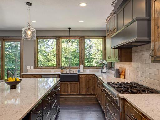 11480 Stoneridge Cir Dayton MN 55327 USA-058-091-Kitchen-MLS_Size.jpg