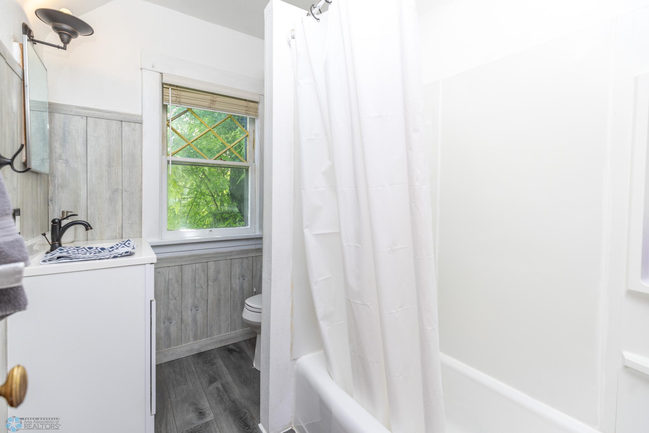 Full Bath-upper level