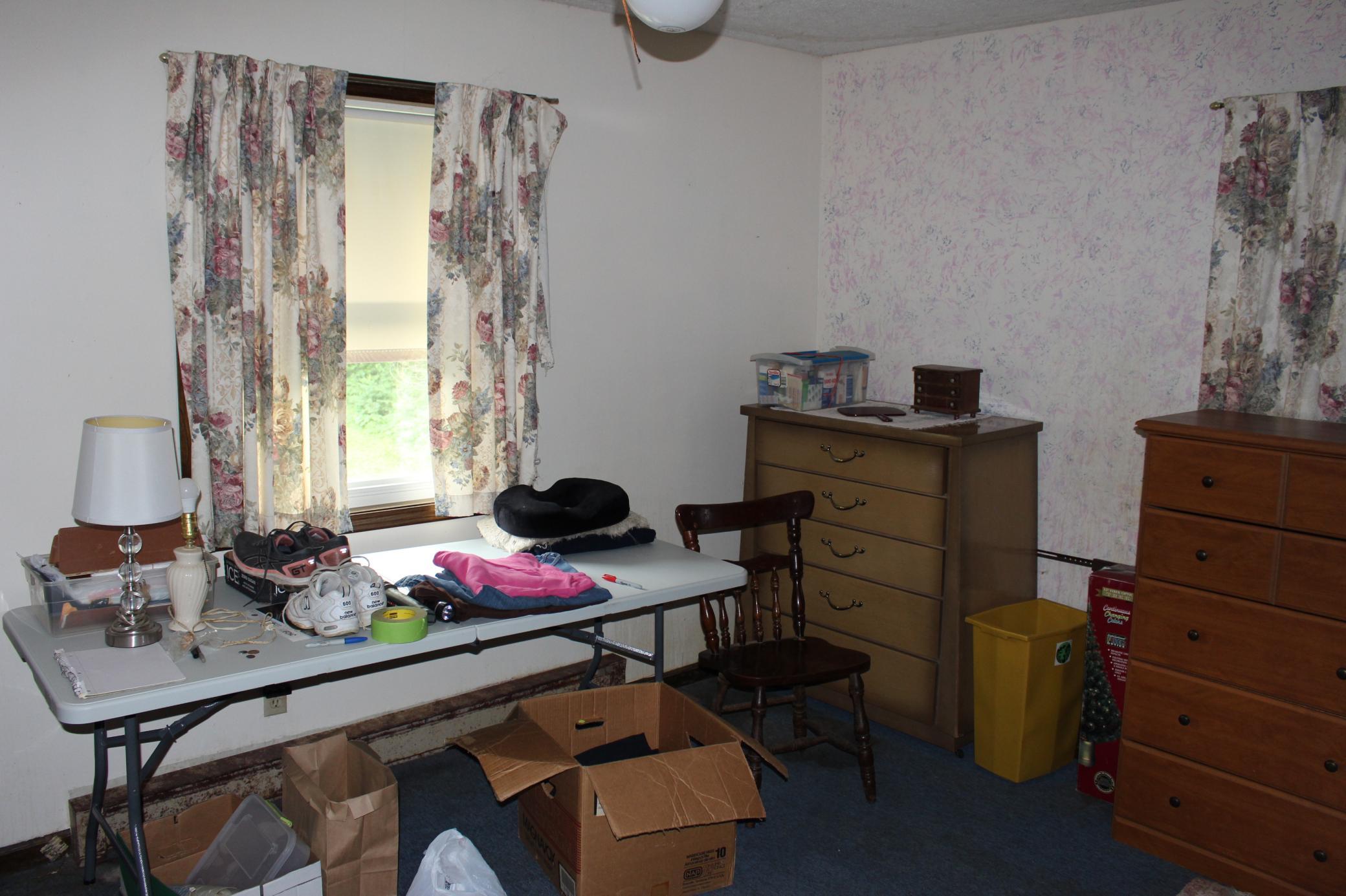 10 Bedroom 2.JPG