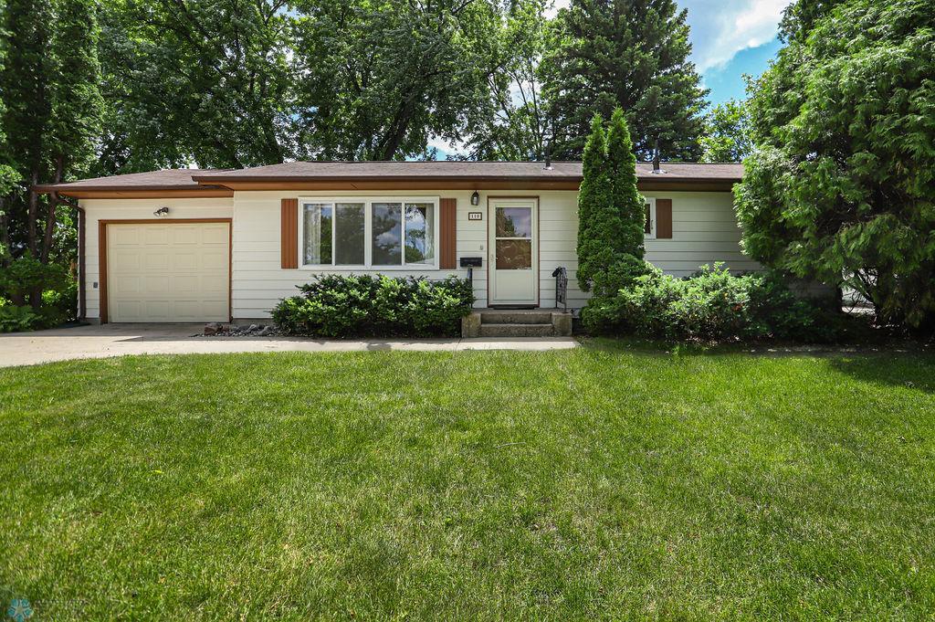 Welcome to 110 25th Ave N!