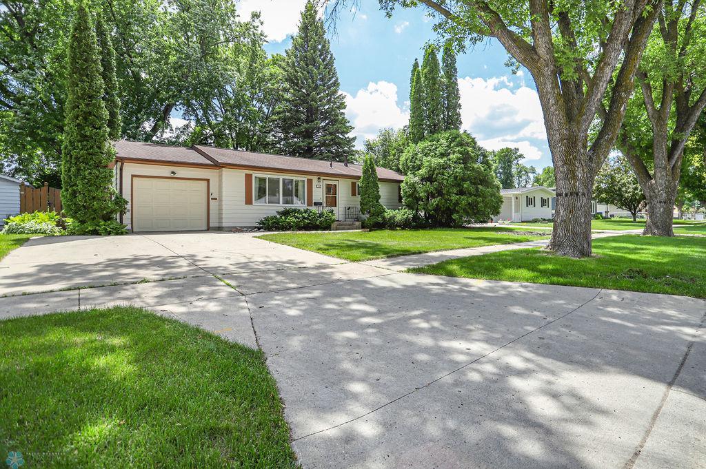 Picturesque North Fargo neighborhood