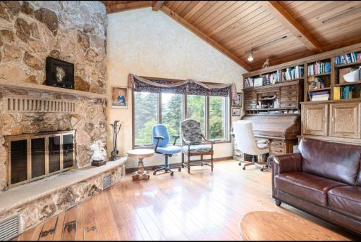 9455 County Road 26, Maple Plain, MN 55359