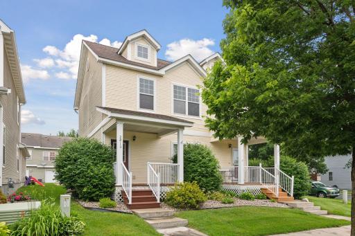 2813 Faulkner Drive, Chaska, MN 55318