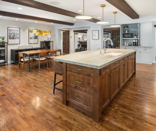 5429 Woodcrest Drive, Minneapolis, MN 55424