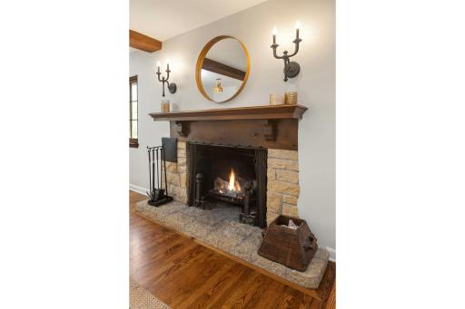 5429 Woodcrest Drive, Minneapolis, MN 55424