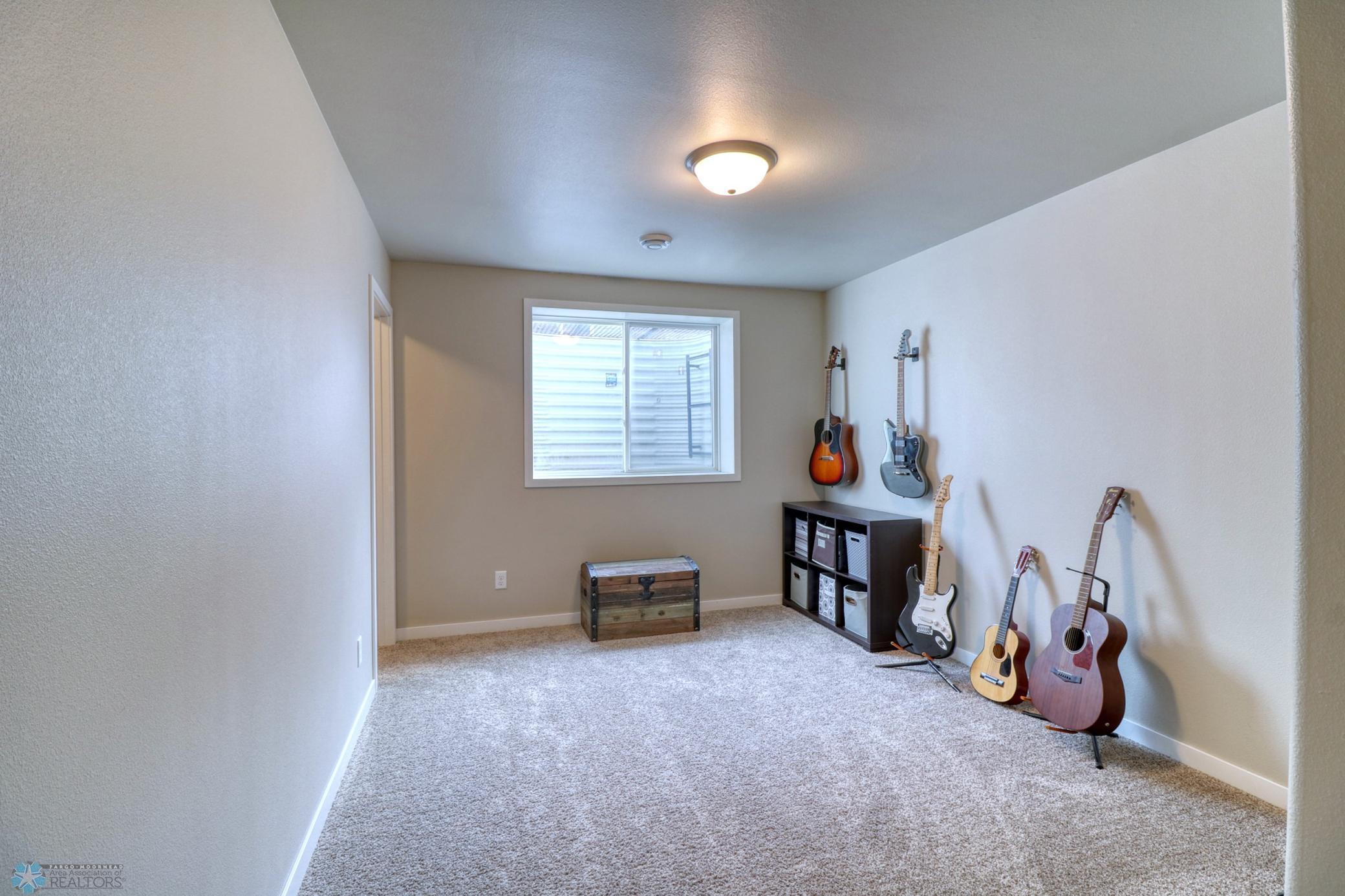 Basement Bedroom (5)