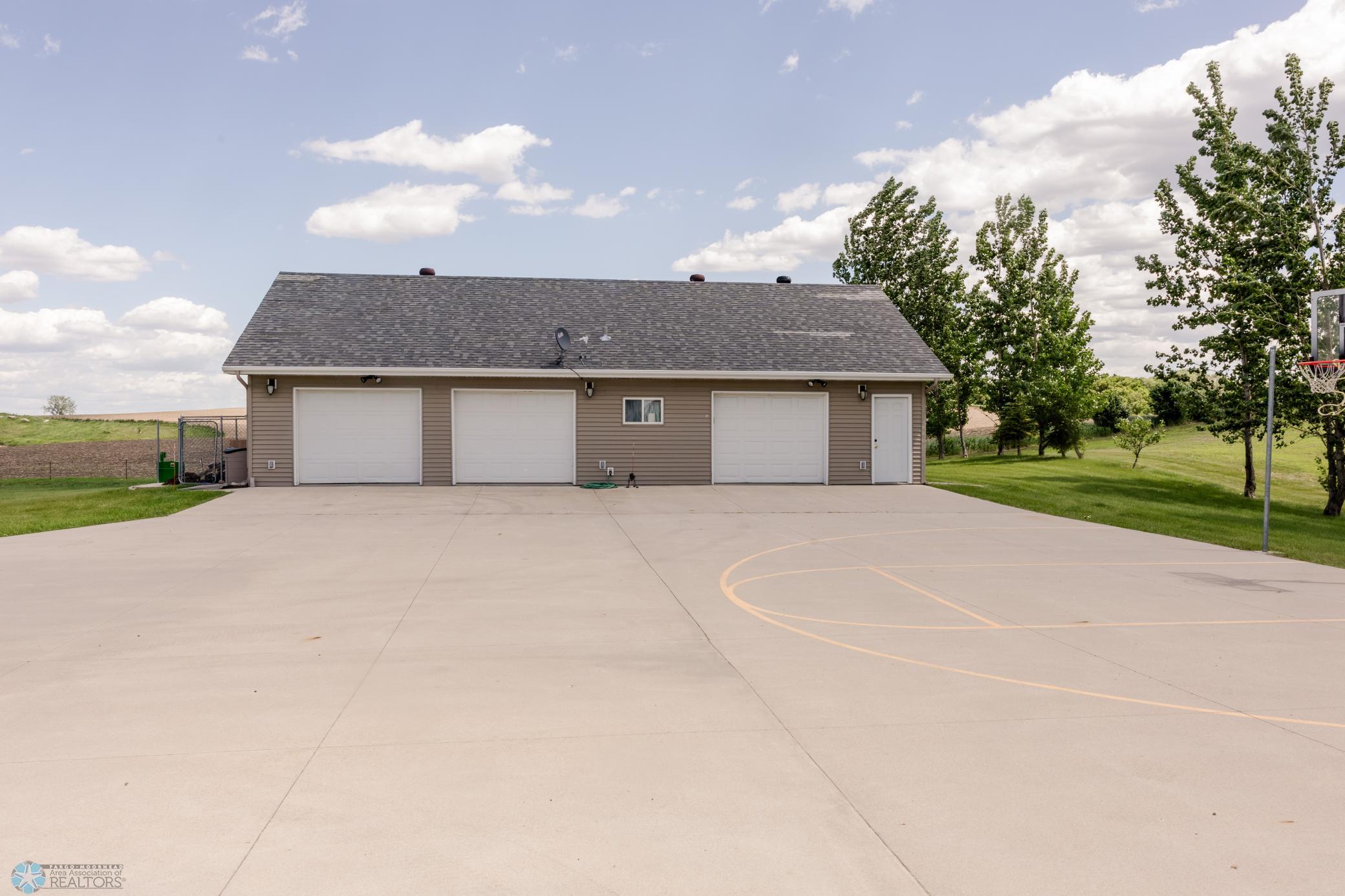 50 x 32 OUtbuilding